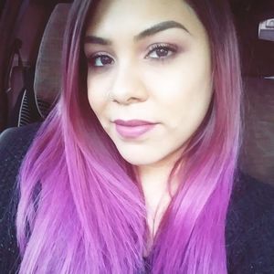 Meet your Posher, Bee